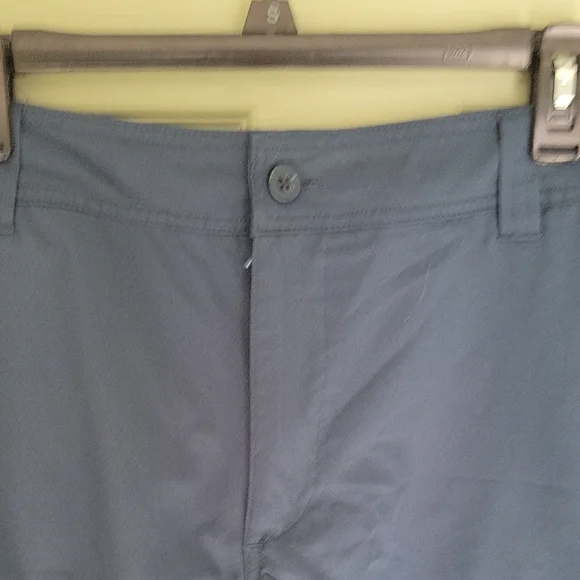 Magellan Outdoors Men's Shorts in Blue - Picture 5 of 5